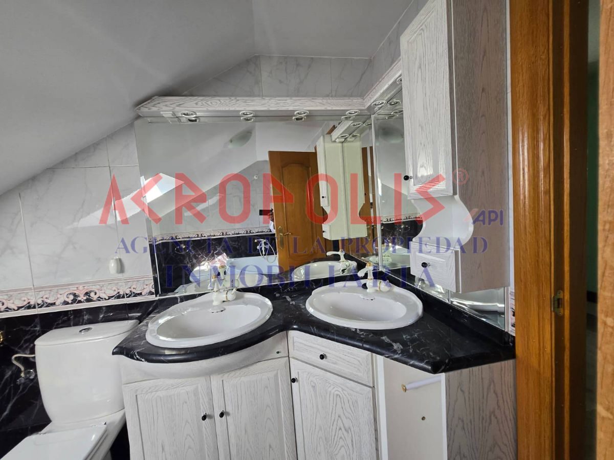 VENTA DE CASA ADOSADA EN GRADEFES, LEÓN - Foto 23