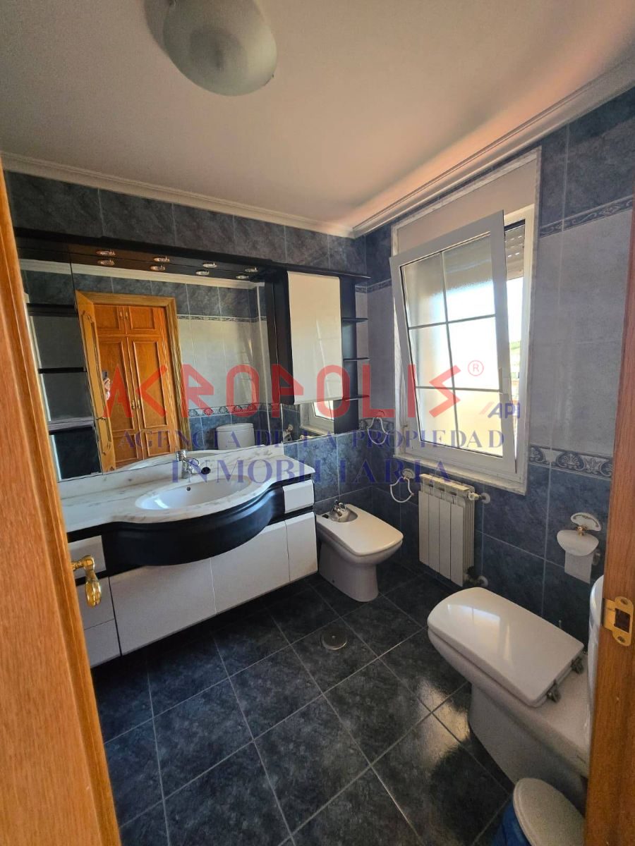 VENTA DE CASA ADOSADA EN GRADEFES, LEÓN - Foto 26