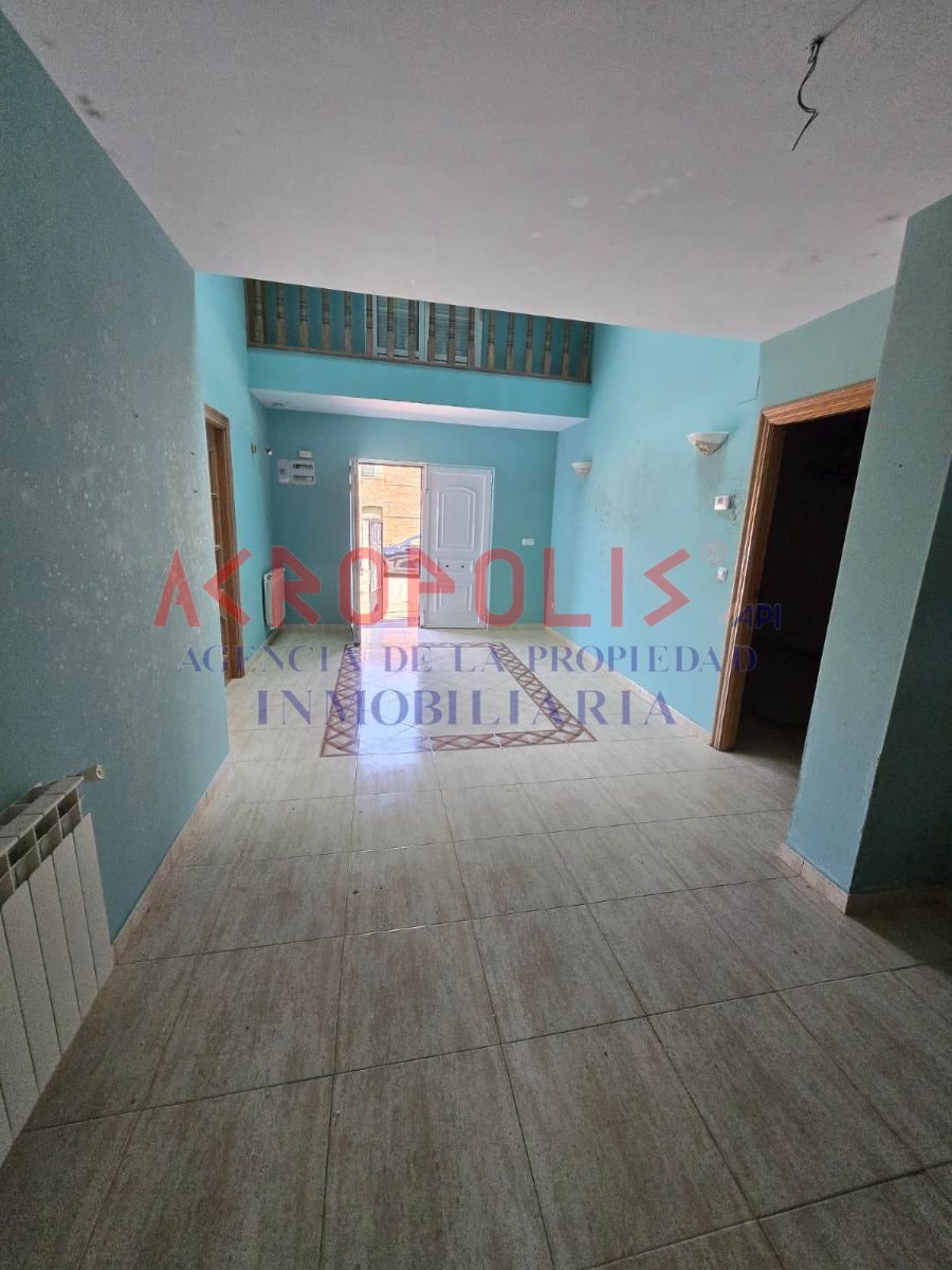 VENTA DE CASA ADOSADA EN GRADEFES, LEÓN - Foto 3