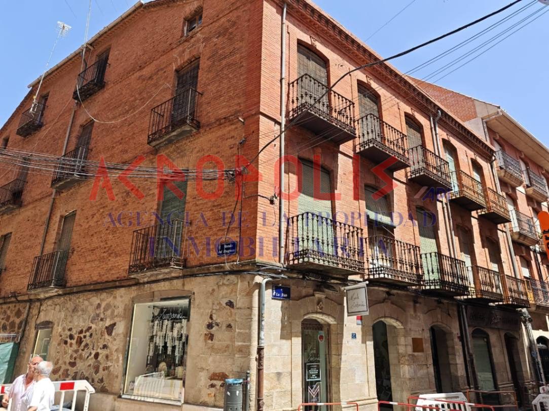 VENTA DE PISO A REFORMAR