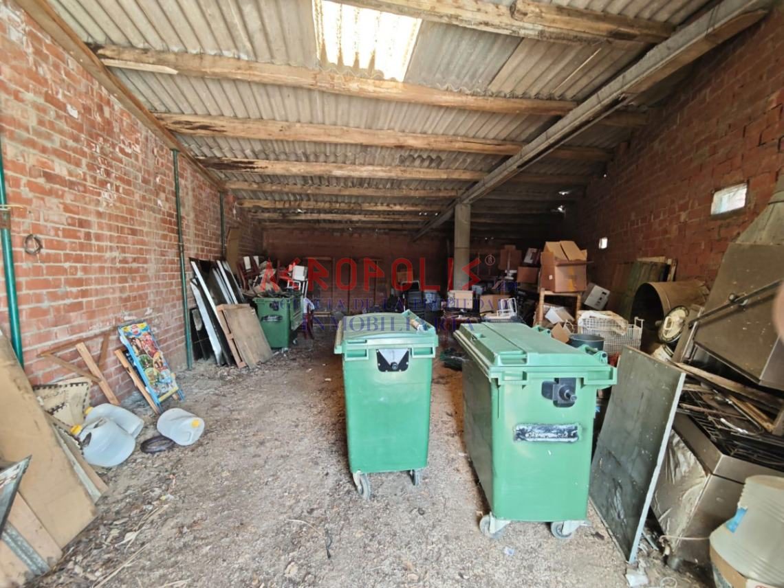 VENTA DE BODEGA - RESTAURANTE EN POBLADURA DEL VALLE - Foto 13