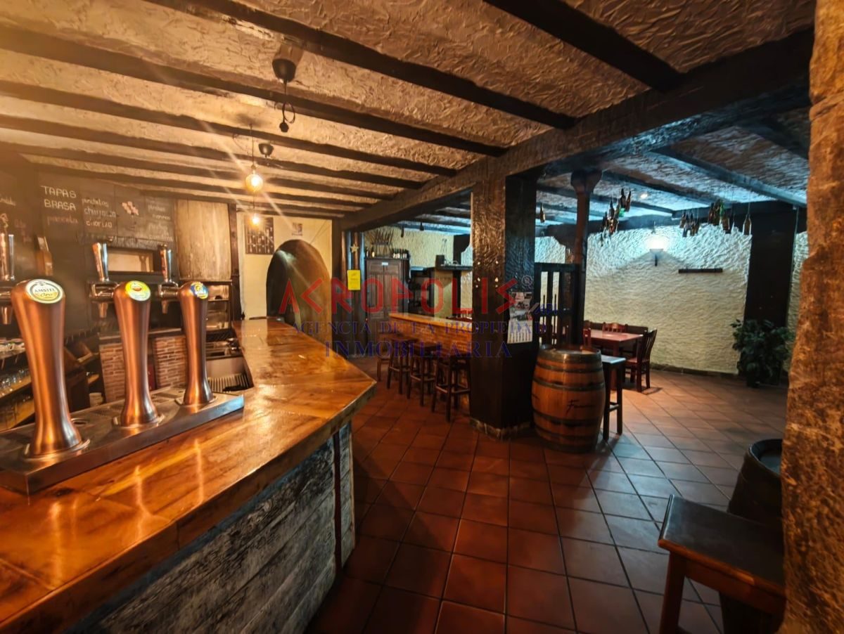 VENTA DE BODEGA - RESTAURANTE EN POBLADURA DEL VALLE - Foto 3