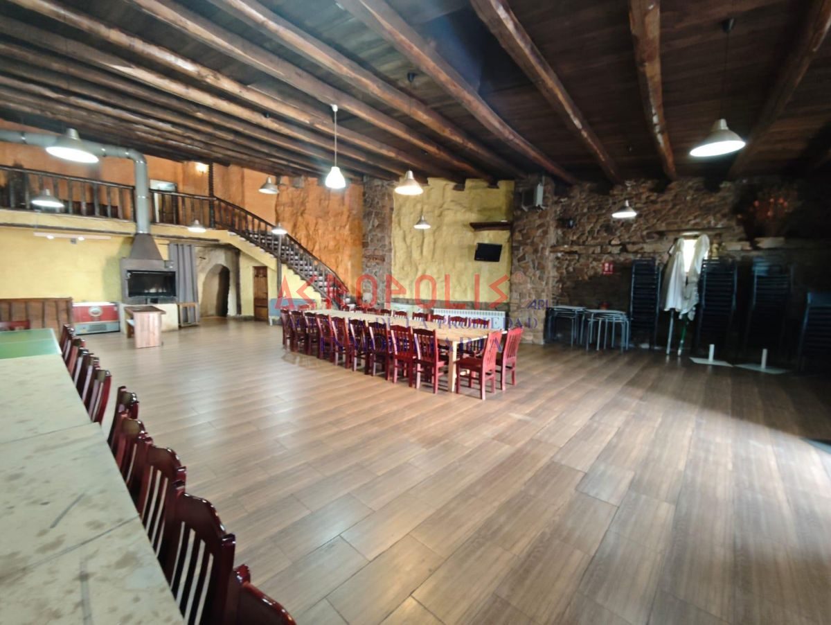 VENTA DE BODEGA - RESTAURANTE EN POBLADURA DEL VALLE - Foto 6