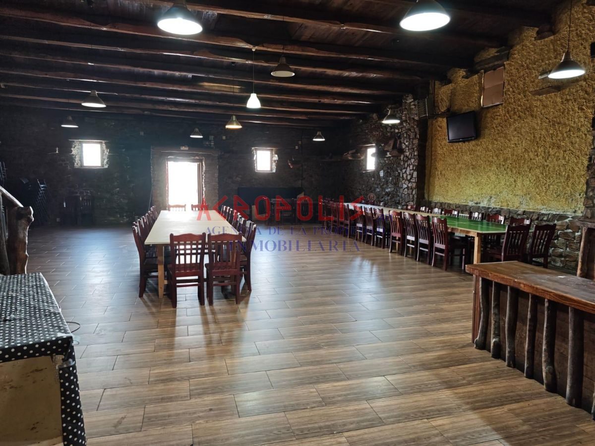 VENTA DE BODEGA - RESTAURANTE EN POBLADURA DEL VALLE - Foto 8