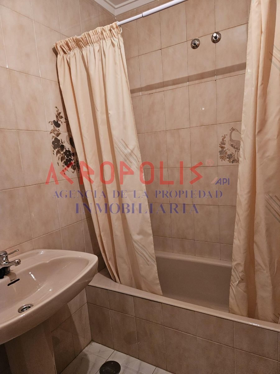 ALQUILER DE PISO SIN AMUEBLAR EN BENAVENTE - Foto 9