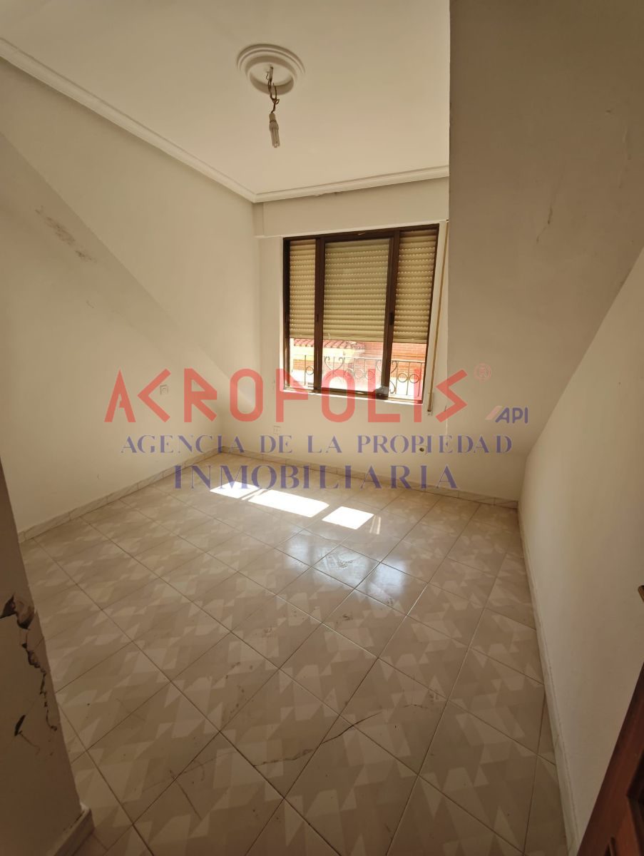 VENTA DE PISO A REFORMAR EN BENAVENTE