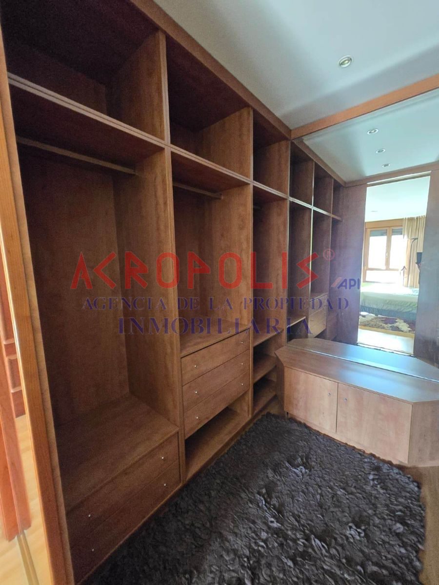 VENTA DE CASA ADOSADA CON GRAN NAVE, TERRAZA Y ESPACIOS ÚNICOS EN VILECHA - Foto 16