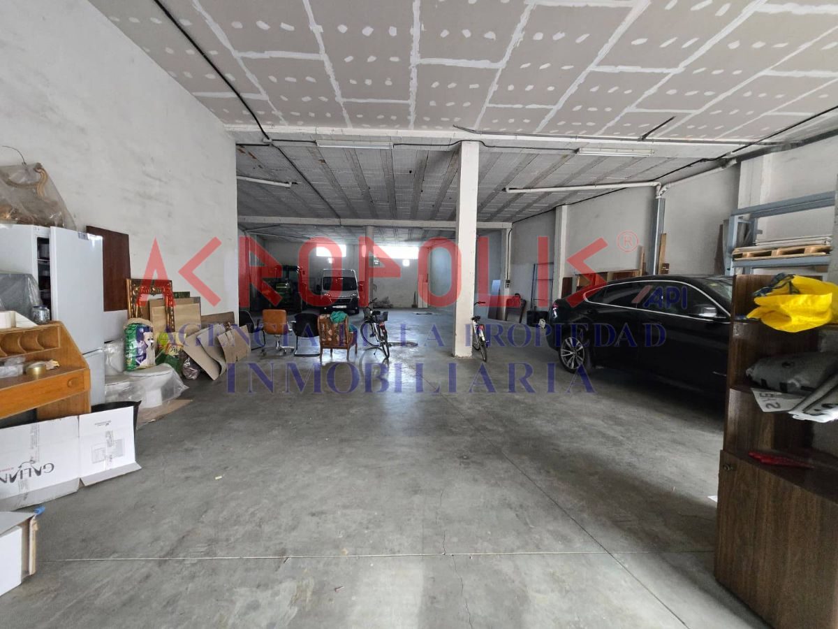 VENTA DE CASA ADOSADA CON GRAN NAVE, TERRAZA Y ESPACIOS ÚNICOS EN VILECHA - Foto 33