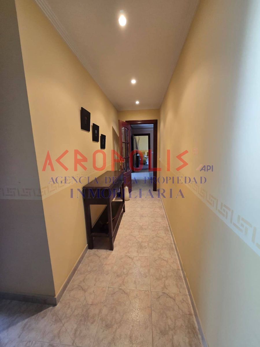 VENTA DE CASA ADOSADA CON GRAN NAVE, TERRAZA Y ESPACIOS ÚNICOS EN VILECHA - Foto 6
