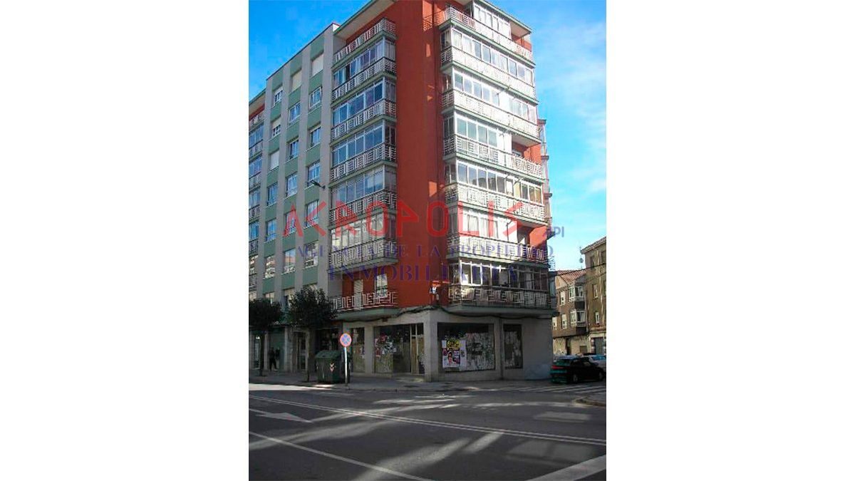 VENTA DE LOCAL COMERCIAL EN PLAZA QUEVEDO, LEÓN