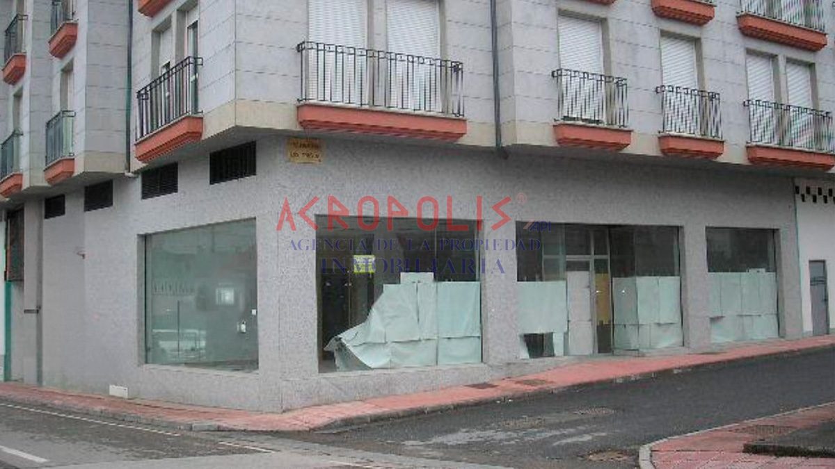 VENTA DE LOCAL COMERCIAL EN CARRACEDELO, LEÓN