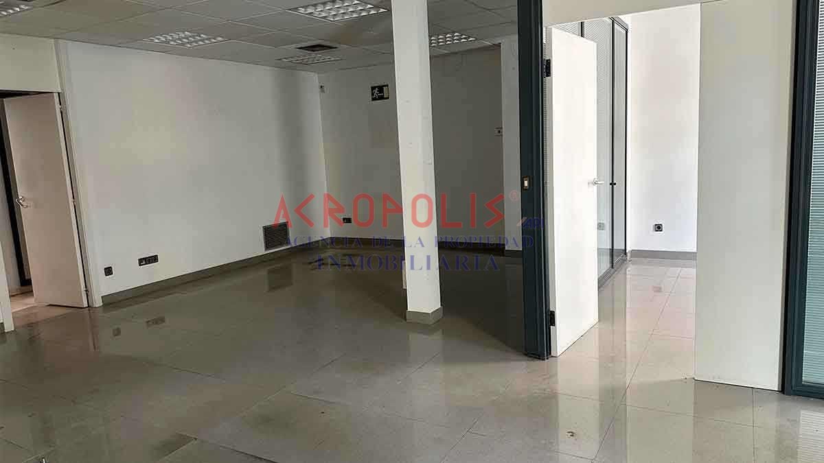 VENTA DE LOCAL COMERCIAL EN CISTIERNA, LEÓN - Foto 14