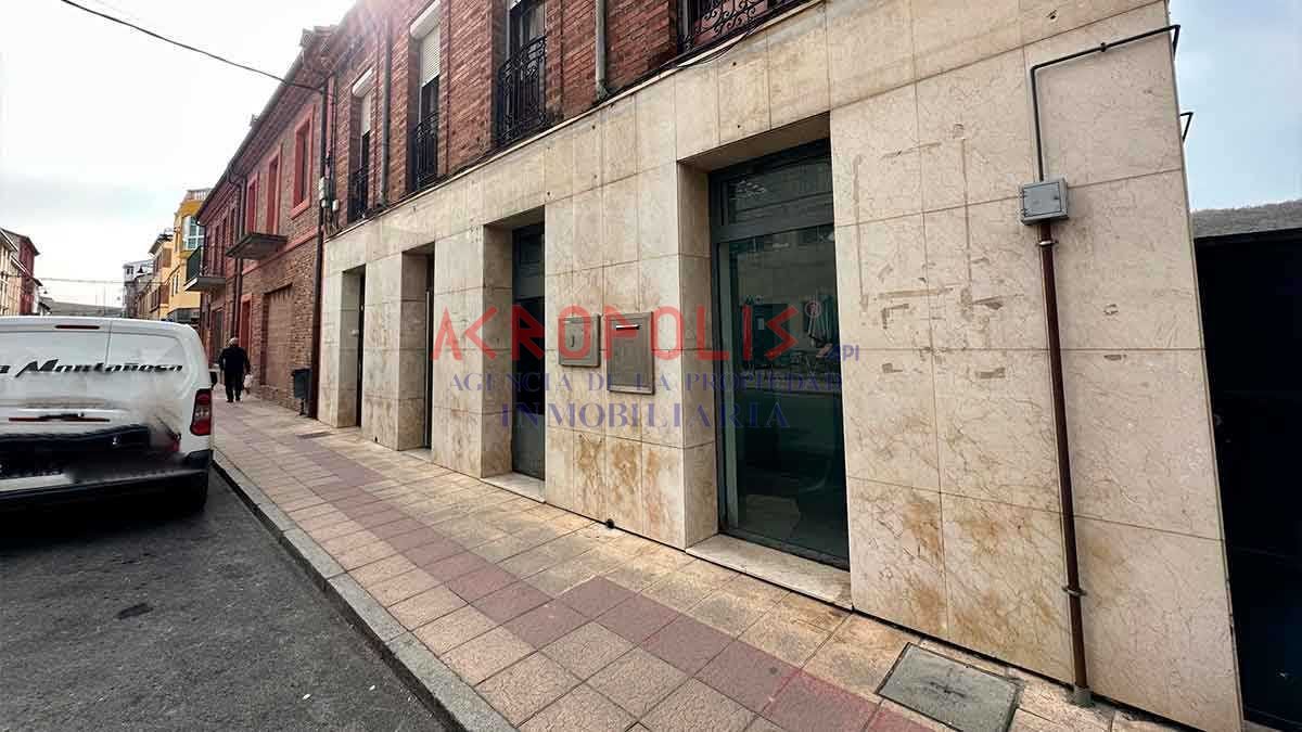 VENTA DE LOCAL COMERCIAL EN CISTIERNA, LEÓN - Foto 3