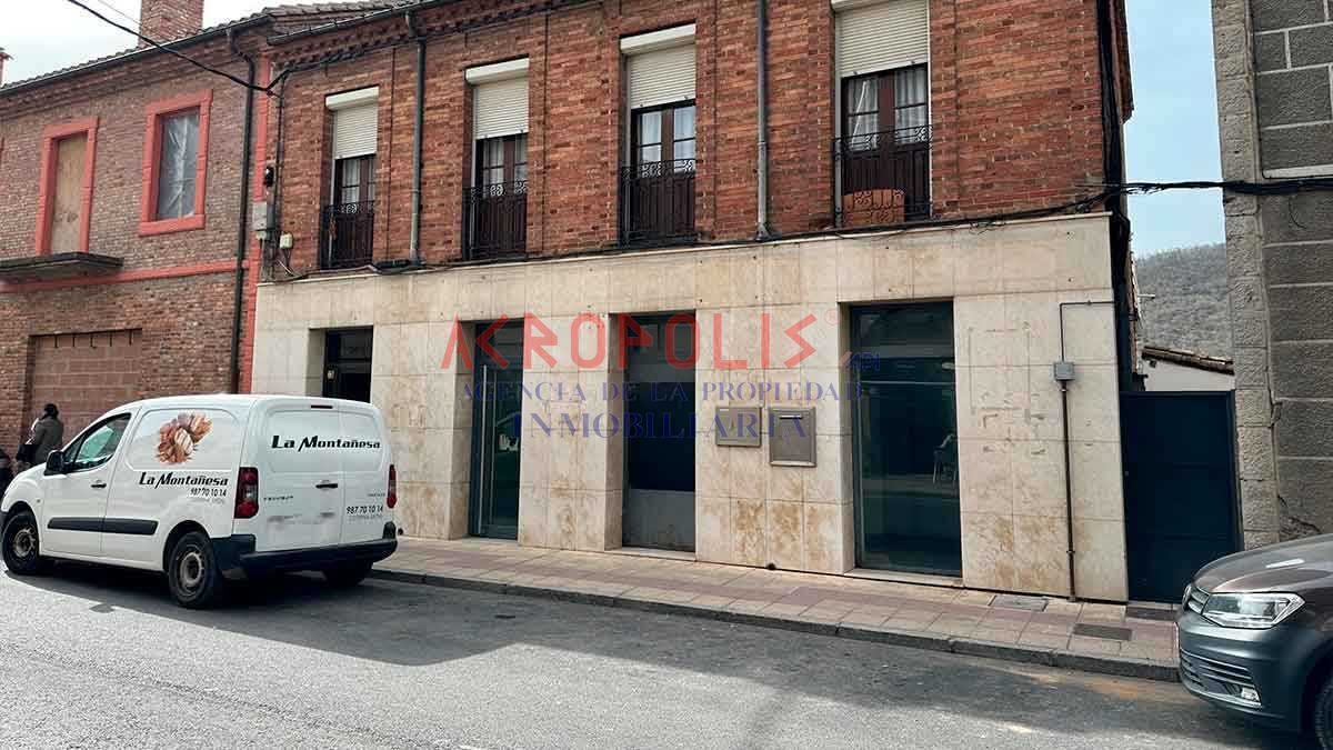 VENTA DE LOCAL COMERCIAL EN CISTIERNA, LEÓN - Foto 4