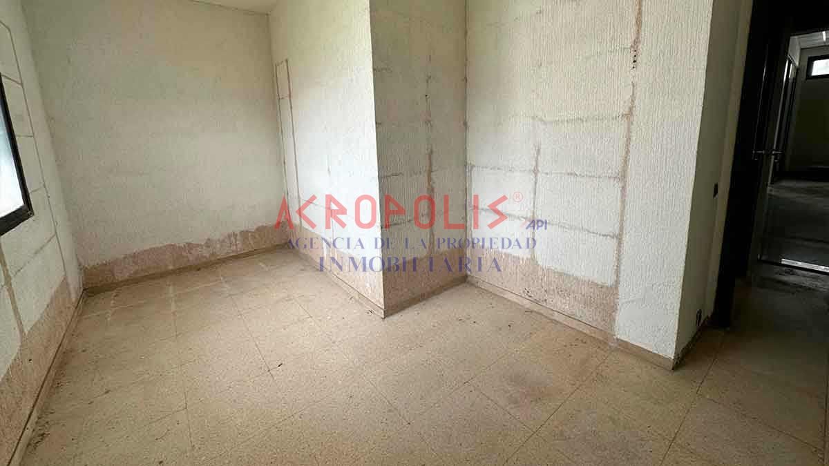 VENTA DE LOCAL COMERCIAL EN CISTIERNA, LEÓN - Foto 9