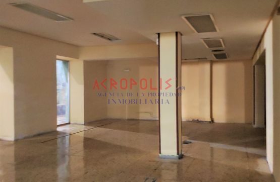 VENTA DE LOCAL COMERCIAL EN BEMBIBRE, LEÓN - Foto 4