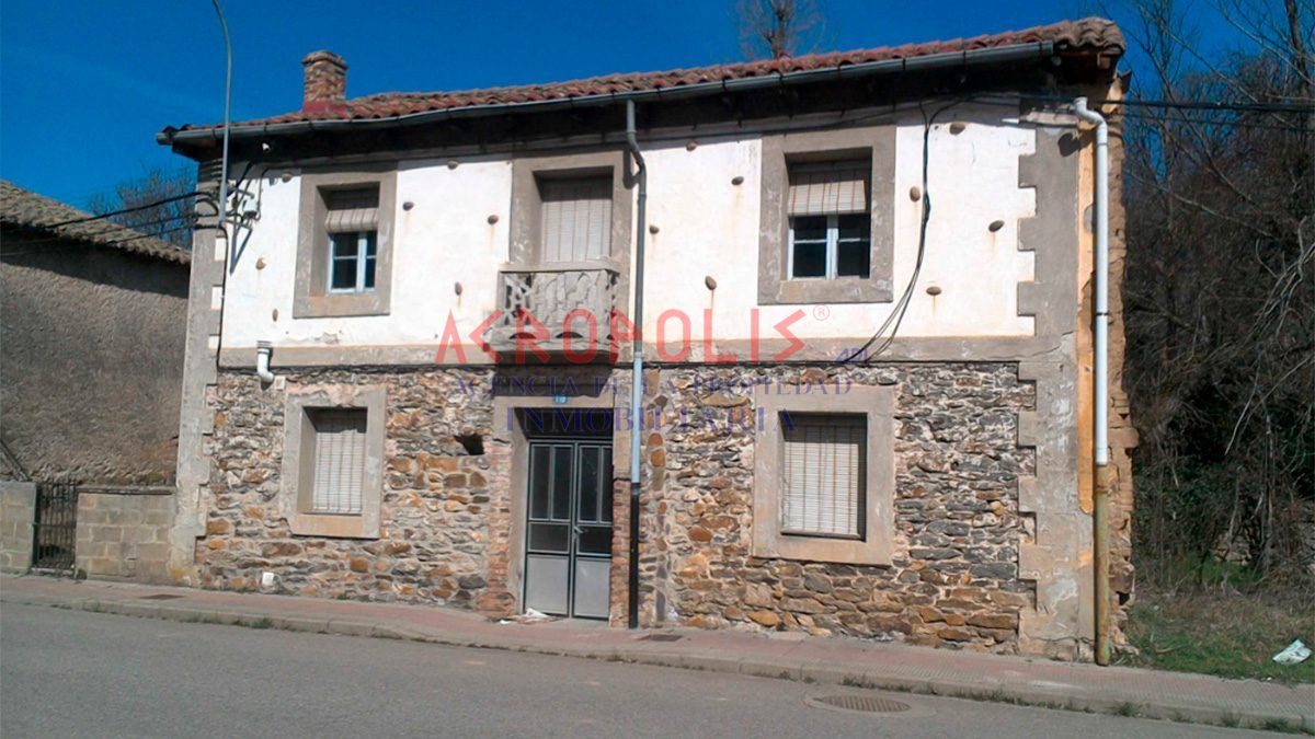 VENTA DE CASA EN SABERO, LEÓN