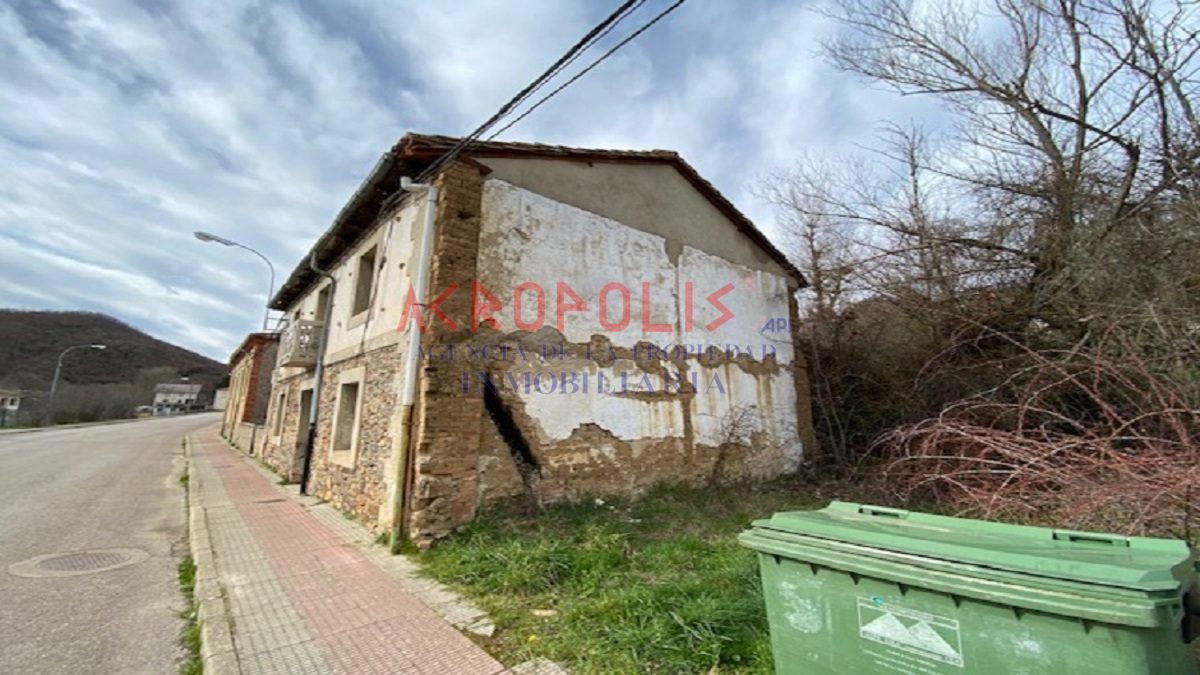 VENTA DE CASA EN SABERO, LEÓN