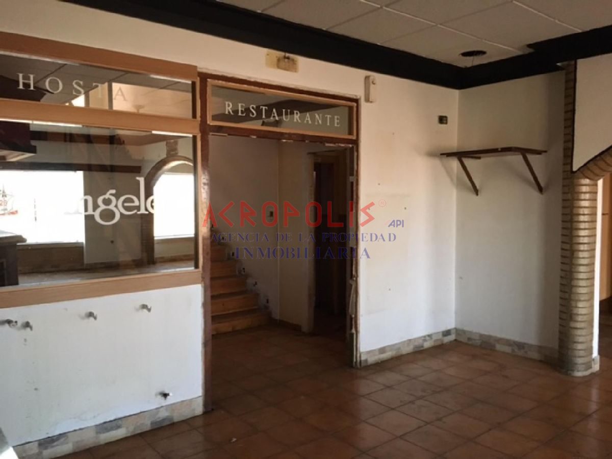 VENTA DE HOTEL EN ROPERUELOS DEL PÁRAMO, LEÓN - Foto 5