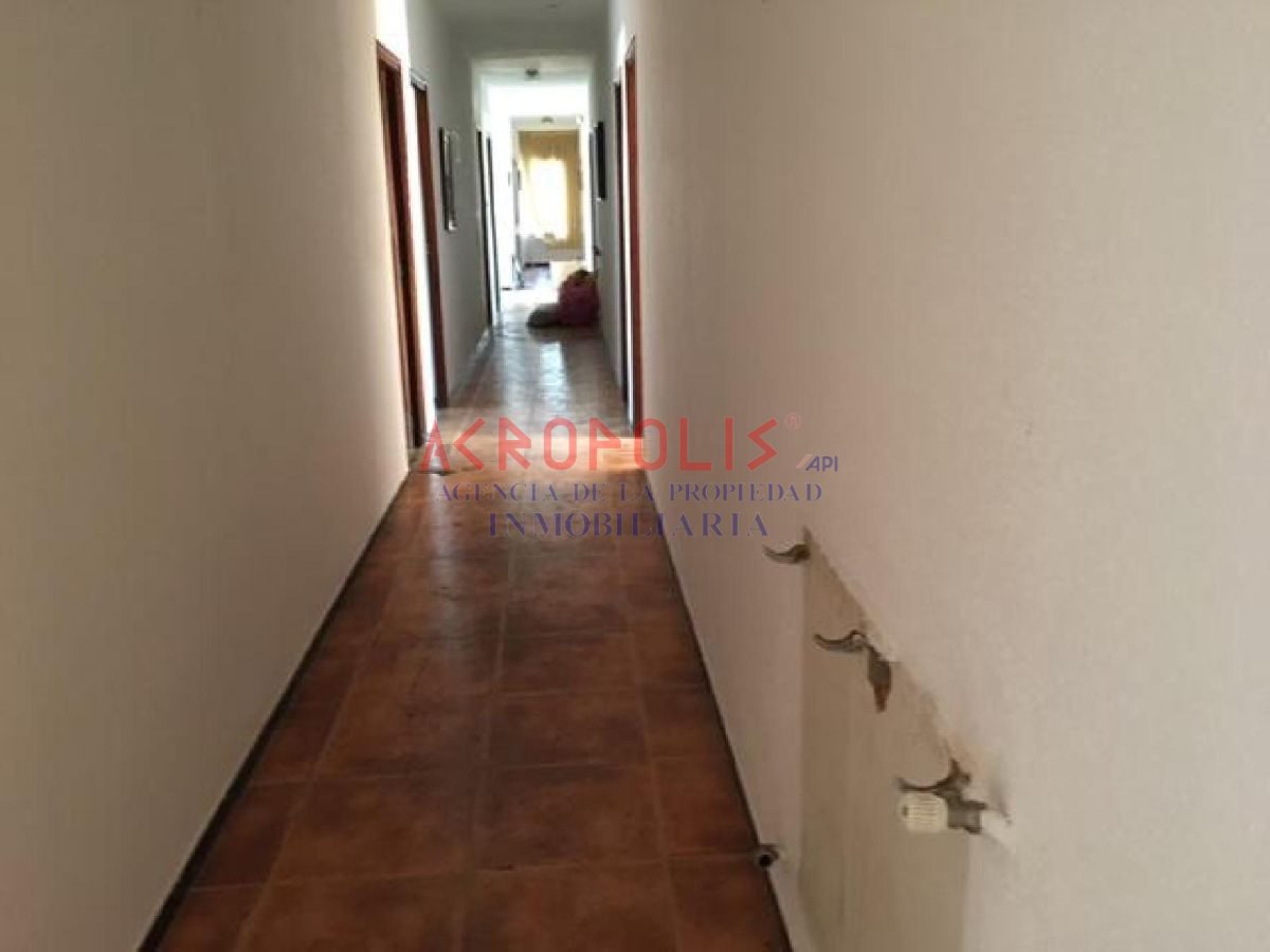 VENTA DE HOTEL EN ROPERUELOS DEL PÁRAMO, LEÓN - Foto 9