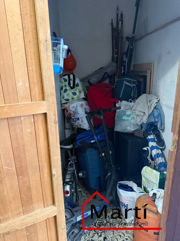 Una oportunidad para inversores que buscan espacio, margen de mejora y una vivienda parcialmente actualizada - Foto 21