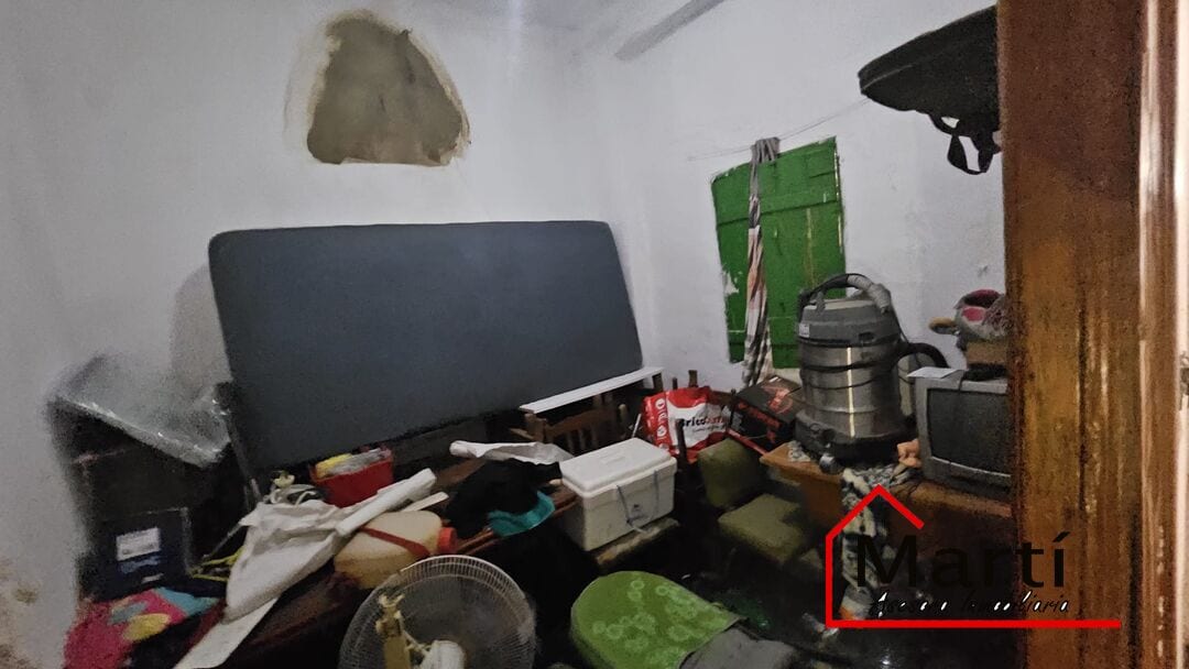 Gran parcela urbana con piscina y vivienda para reformar - Foto 10