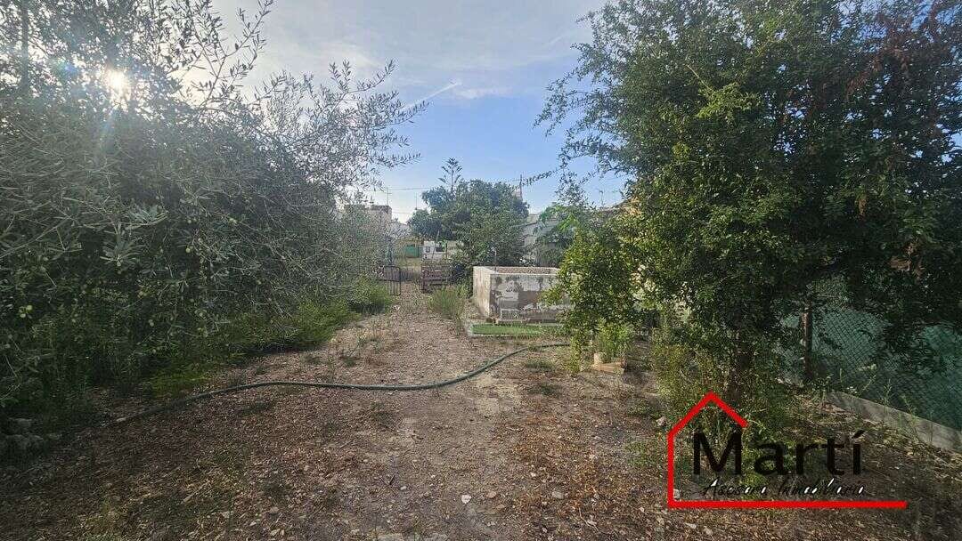 Gran parcela urbana con piscina y vivienda para reformar - Foto 4