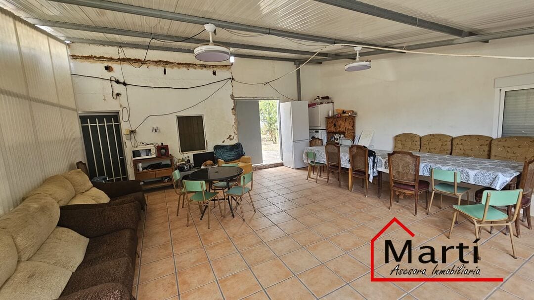 Gran parcela urbana con piscina y vivienda para reformar - Foto 8