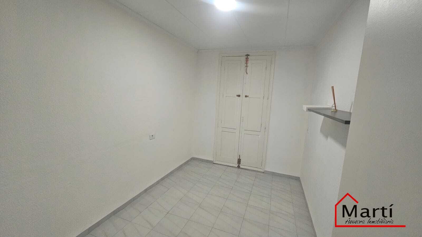Chalet esquinero reformado de 4 habitaciones con terraza en Burriana - Foto 16