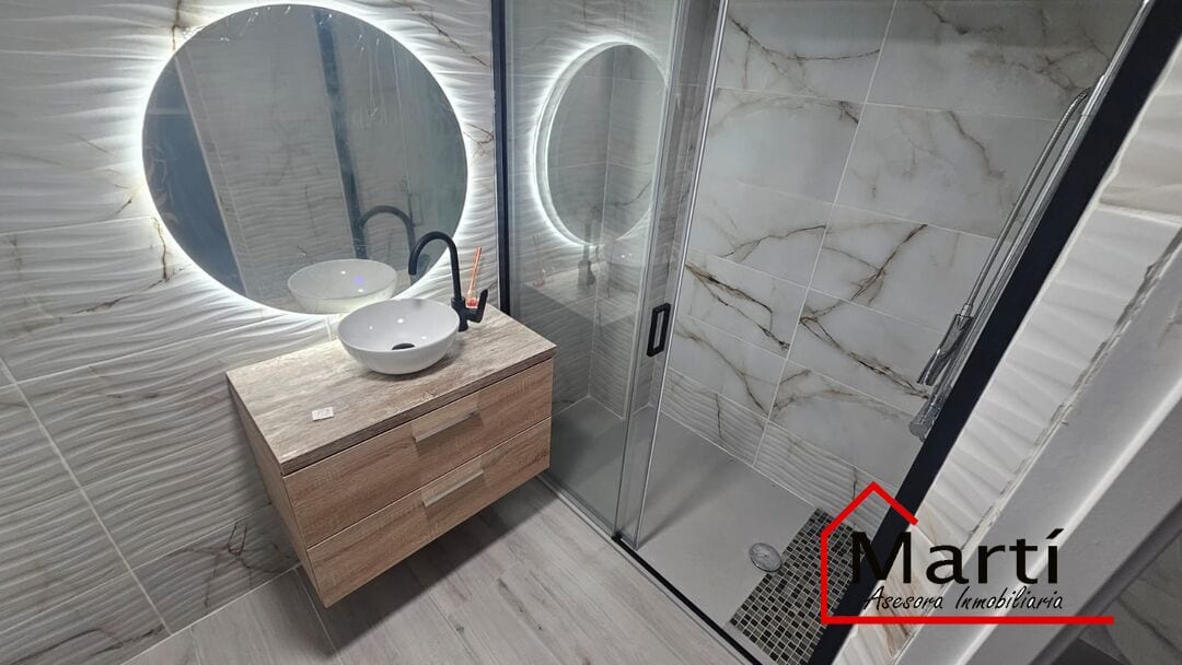 Chalet esquinero reformado de 4 habitaciones con terraza en Burriana - Foto 6