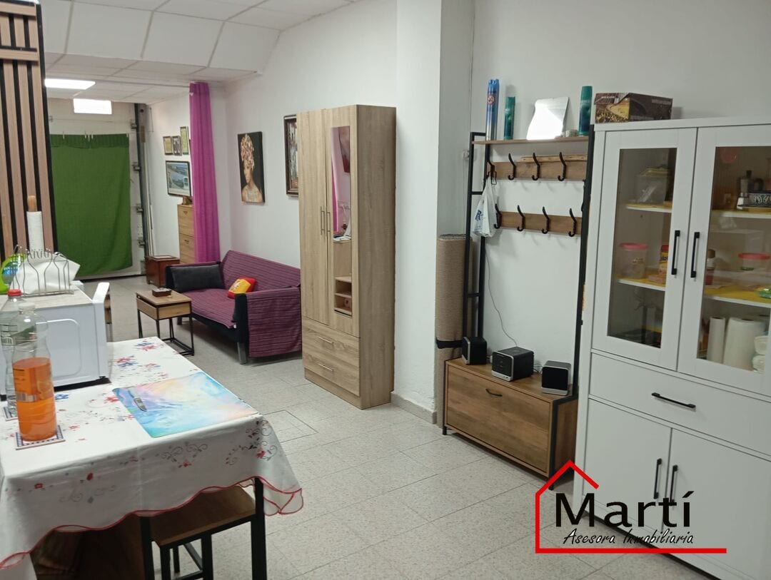 Bajo en pleno centro de Burriana. Comodidad y ubicación en un mismo espacio - Foto 5