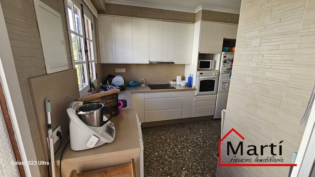 CHALET INDEPENDIENTE A POCOS PASOS DEL MAR – ESPACIO, LUZ Y CALIDAD DE VIDA (ZONA MALVARROSA-BURRIANA) - Foto 7