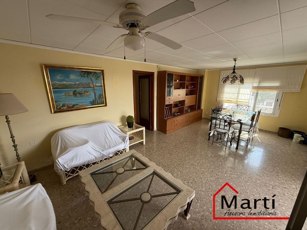 Chalet a 100 metros de la playa en el Grao, 8 habitaciones ideal para dos familias - Foto 13