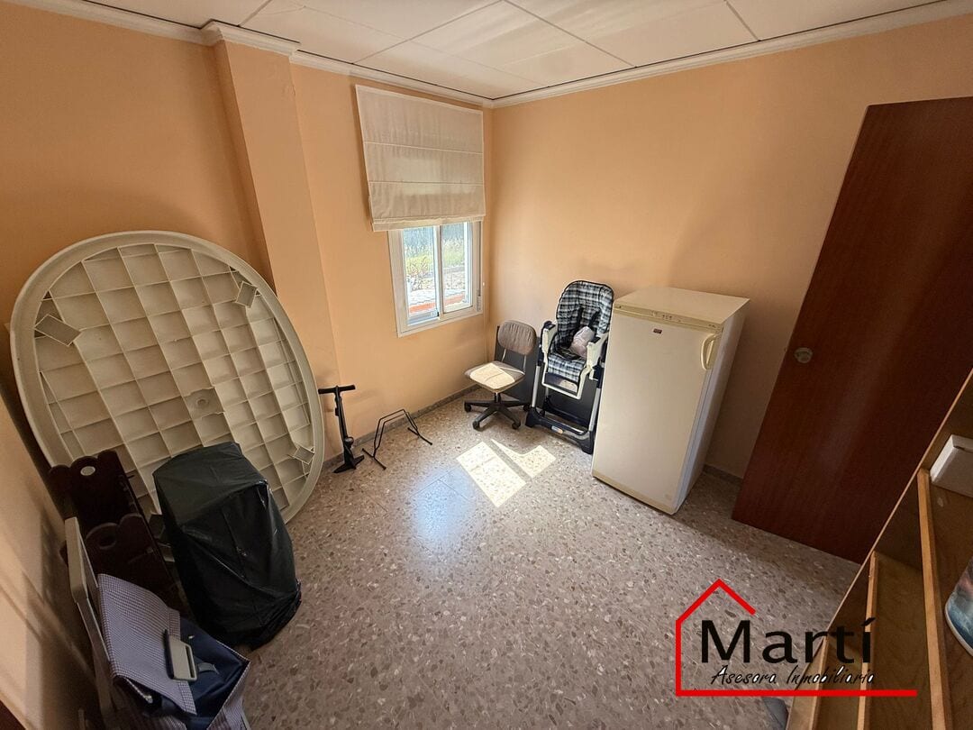 Chalet a 100 metros de la playa en el Grao, 8 habitaciones ideal para dos familias - Foto 43