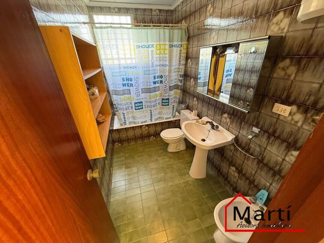Chalet a 100 metros de la playa en el Grao, 8 habitaciones ideal para dos familias - Foto 44