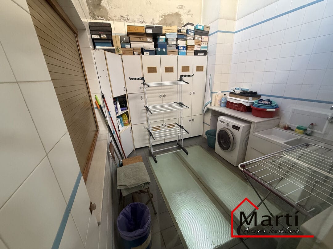 Casa amplia de tres plantas en zona céntrica, con múltiples espacios y terrazas - Foto 13