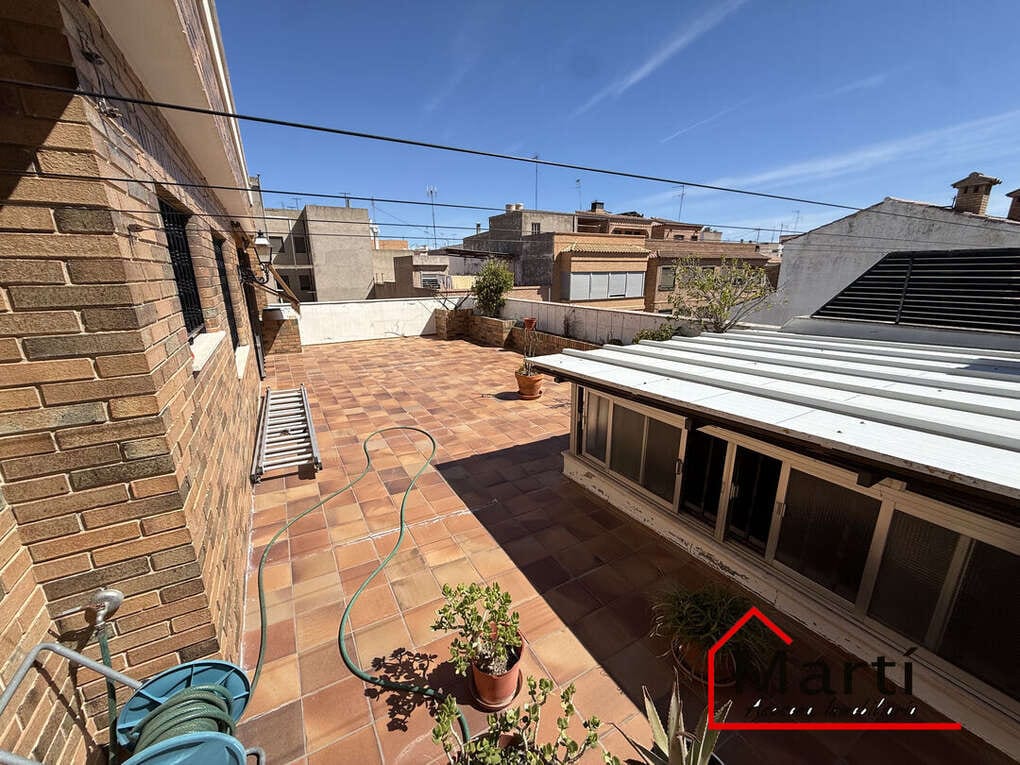 Casa amplia de tres plantas en zona céntrica, con múltiples espacios y terrazas - Foto 45