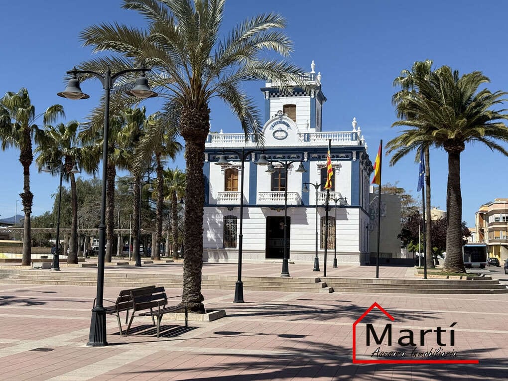 Casa amplia de tres plantas en zona céntrica, con múltiples espacios y terrazas - Foto 46