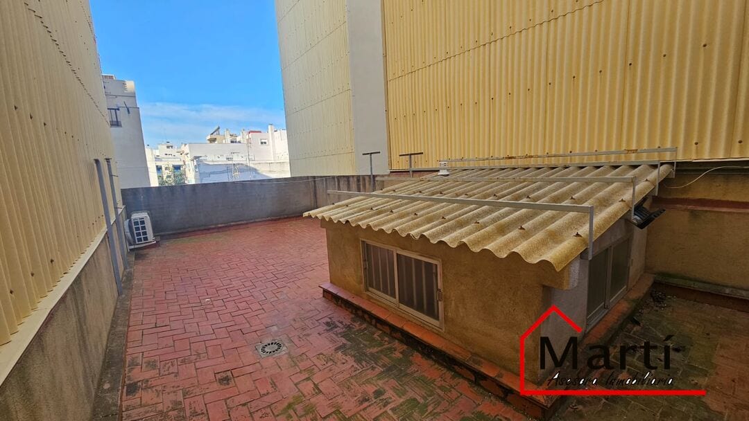 Casa unifamiliar a 100m de la playa en el Grao de Burriana con garaje para 5 coches y gran potencial - Foto 27