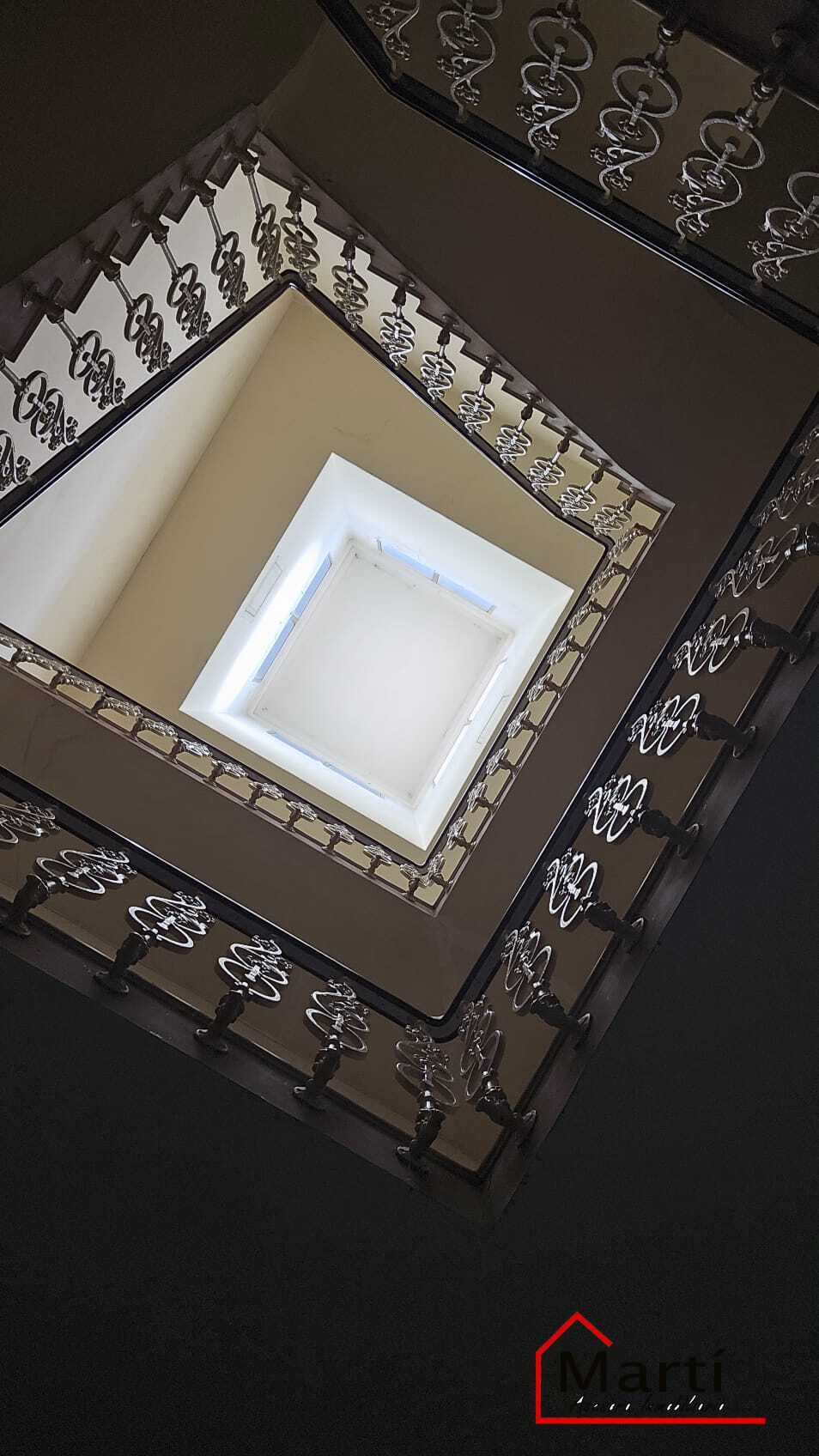 ARQUITECTURA MODERNISTA, CON ESPACIOS AMPLIOS Y MUY LUMINOSOS - Foto 13