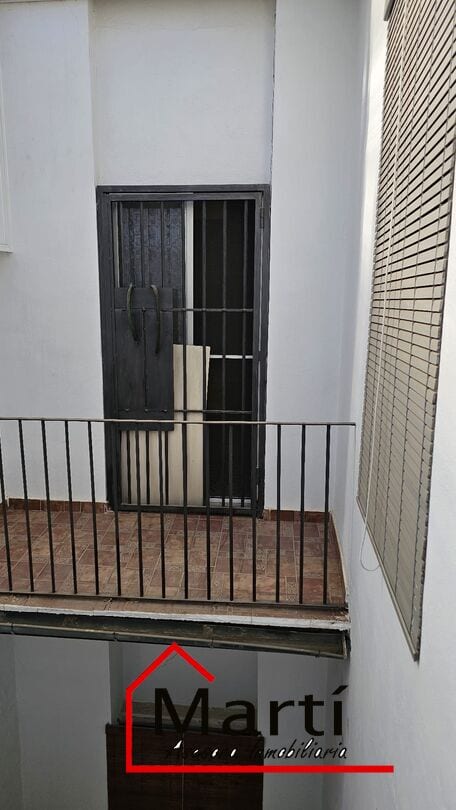 ARQUITECTURA MODERNISTA, CON ESPACIOS AMPLIOS Y MUY LUMINOSOS - Foto 24