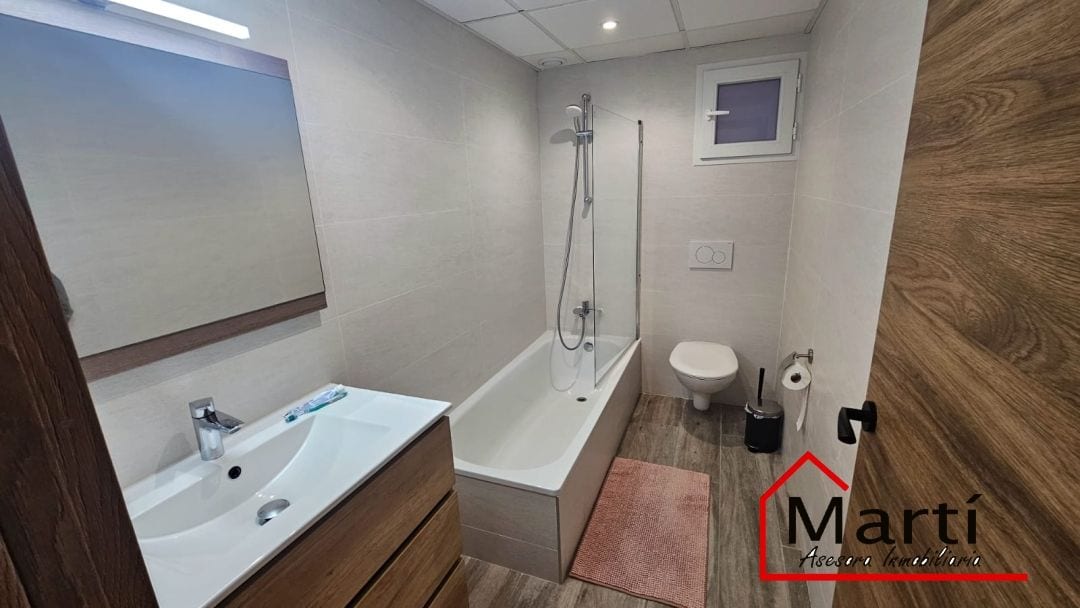 Amplio piso reformado de 4 habitaciones en La Bosca - Foto 10