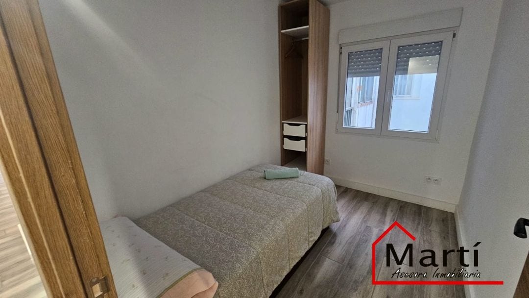 Amplio piso reformado de 4 habitaciones en La Bosca - Foto 12