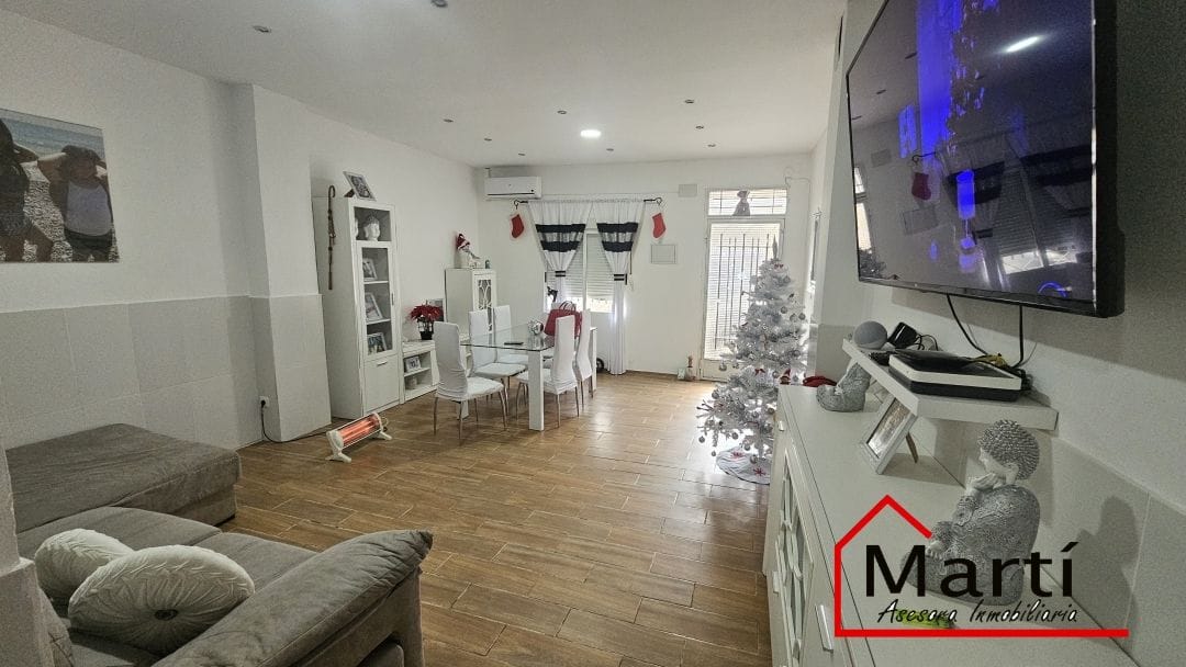 Vivienda unifamiliar con terraza y barbacoa en Zona Panderola – Burriana