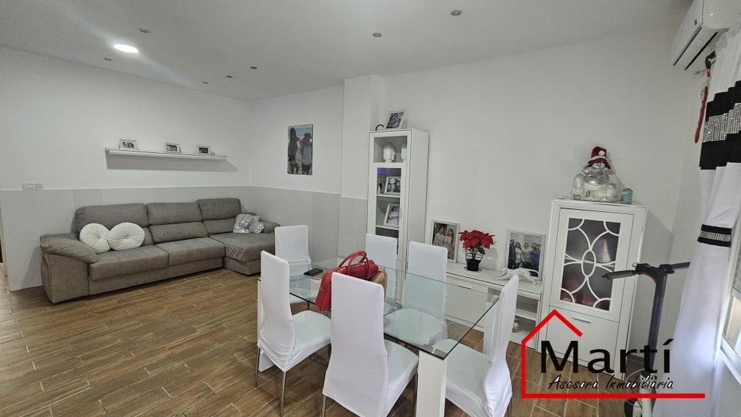 Vivienda unifamiliar con terraza y barbacoa en Zona Panderola – Burriana