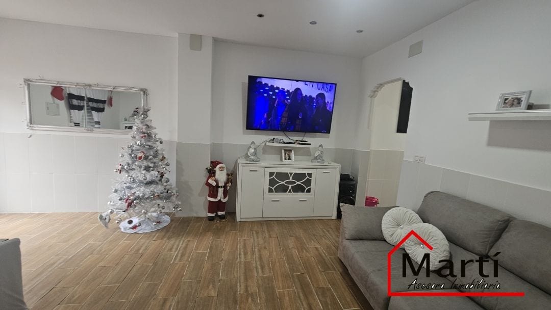 Vivienda unifamiliar con terraza y barbacoa en Zona Panderola – Burriana - Foto 4