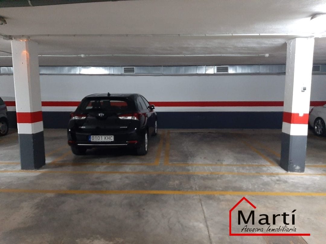 PLAZA DE PARKING AMPLIA EN EL CENTRO DE BURRIANA – 9.90M2 - Foto 2