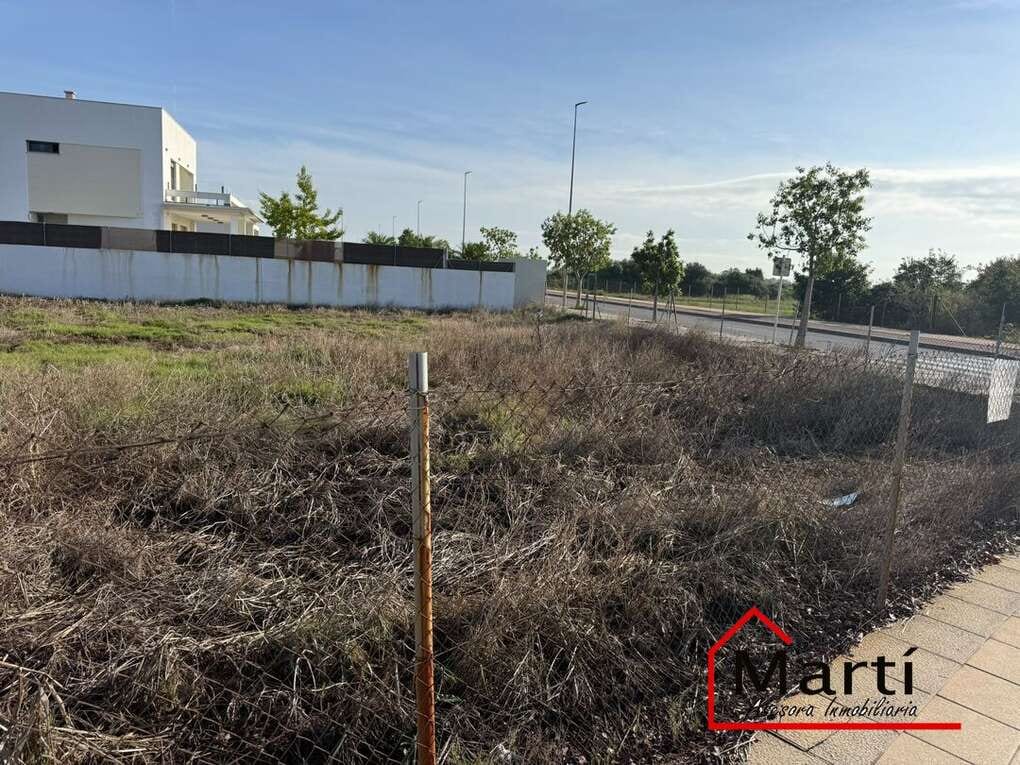 TERRENO URBANO ESQUINERO EN NOVENES DE CALATRAVA – 800 M² PARA TU PROYECTO IDEAL - Foto 10