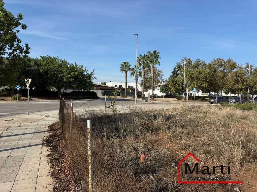TERRENO URBANO ESQUINERO EN NOVENES DE CALATRAVA – 800 M² PARA TU PROYECTO IDEAL - Foto 13