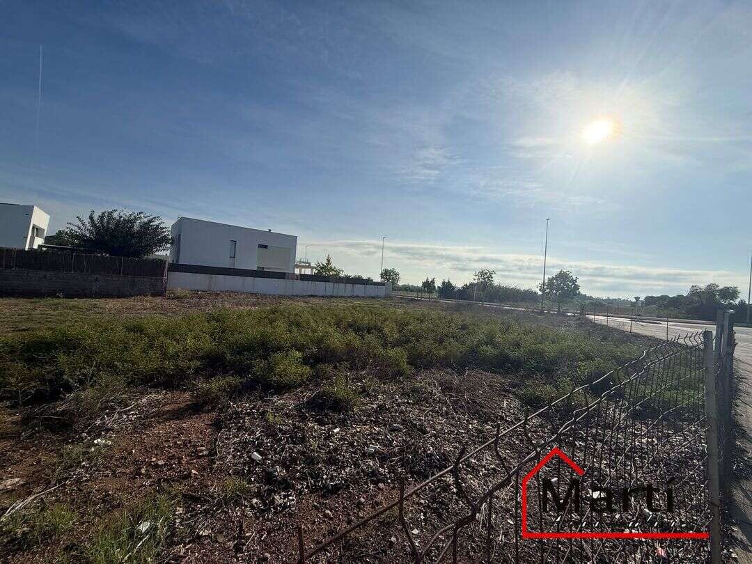 TERRENO URBANO ESQUINERO EN NOVENES DE CALATRAVA – 800 M² PARA TU PROYECTO IDEAL - Foto 5